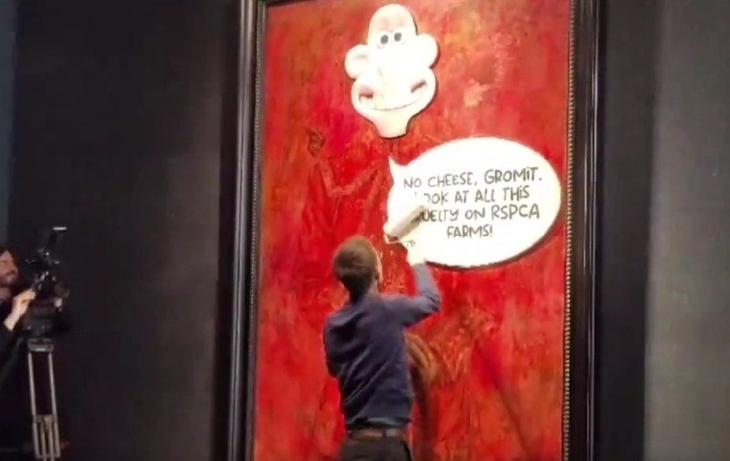 Portretul oficial al regelui Charles al III-lea, vandalizat de activiști pentru protecția animalelor