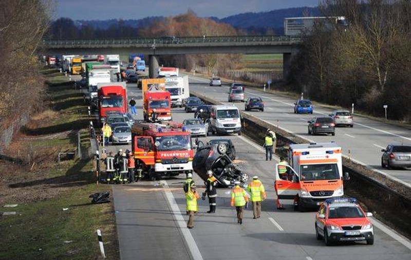 Nemţii ar putea renunţa la viteza nelimitată de pe Autobahn