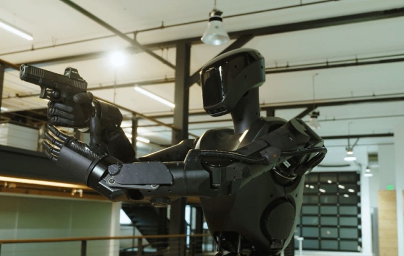 O companie americană a trimis roboți umanoizi în Ucraina pentru a-i testa în lupte cu Rusia