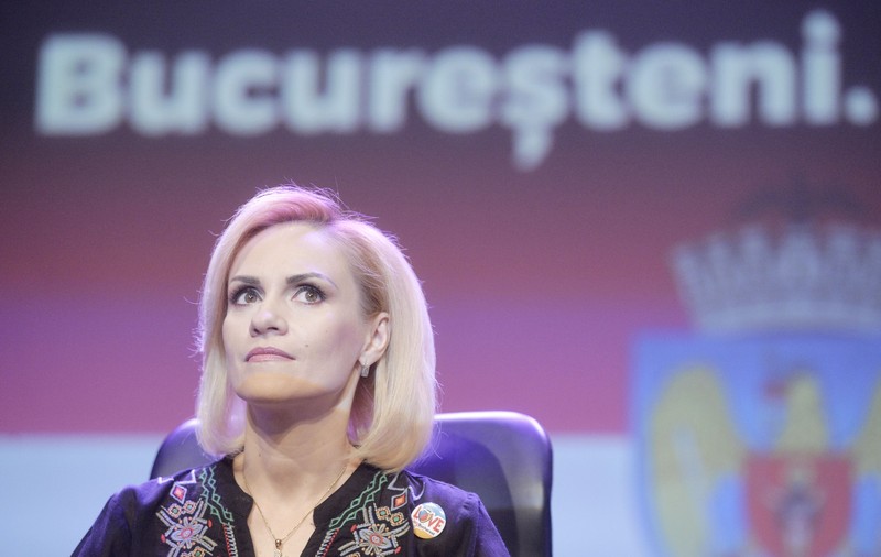 De ce își bate joc Gabriela Firea de bucureștenii săraci. Cum să câștigi voturi dând ajutoare după principiul „cine sună primul primește”