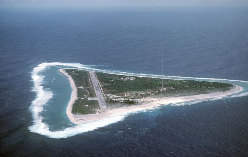 Japonia a găsit o comoară din minerale rare în noroiul de pe o mică insulă din Pacific