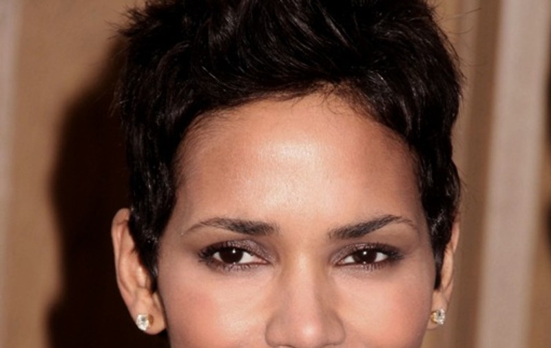Halle Berry, Hilary Swank şi Eva Longoria, cele mai darnice actriţe 
