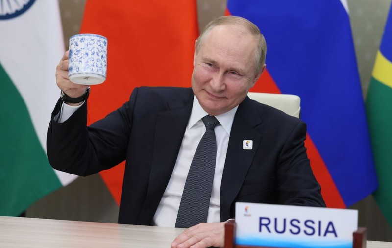 Zâmbetul lui Putin pare să-i dezvăluie noua strategie pentru invazia din Ucraina. Care este aceasta