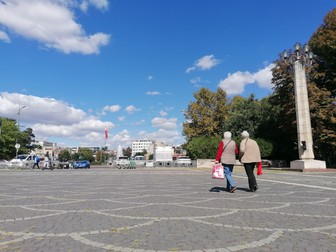 Iarna care vine îi sperie pe pensionari