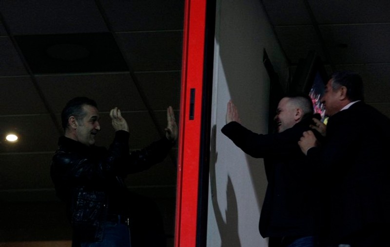 Gigi Becali către Vasile Şiman: ”Vă dăm 5-0!”
