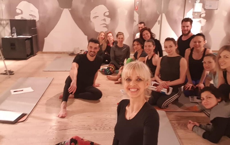 Fosta Miss România s-a reinventat la 51 de ani! Bianca Brad e acum instructor de pilates