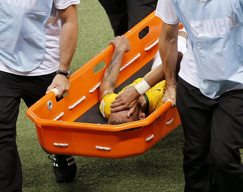 VIDEO&FOTO / DRAMĂ în Brazilia! Mondial încheiat pentru Neymar 