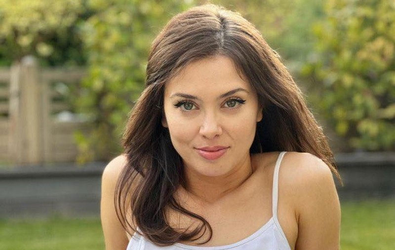 Cum arată Anca Dumitra în luna a noua de sarcină. Gianina din „Las Fierbinți” va aduce pe lume primul ei copil. „Urma să fie în câteva zile”