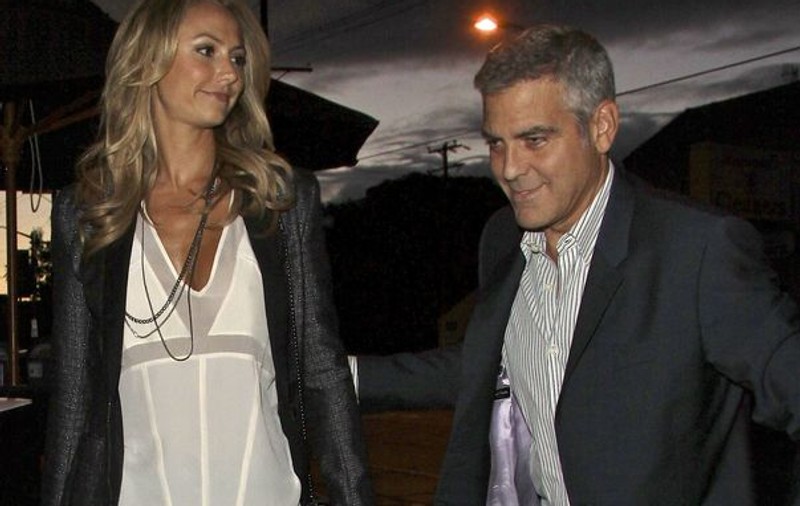 George Clooney s-a despărţit de Stacy Keibler