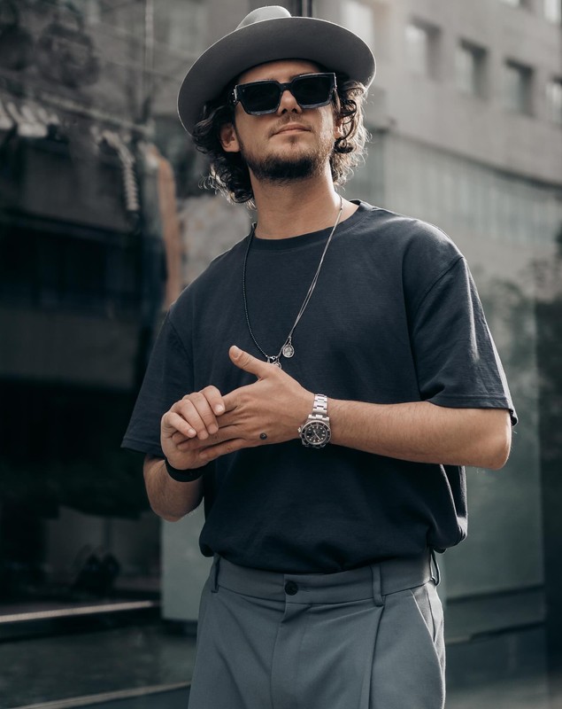 Cuza de la „Noaptea Târziu”, despre sacrificiile din showbiz: „A fost un proiect milităresc. N-ai cum altfel să ajungi în 3 ani la un milion de abonați” | Interviu