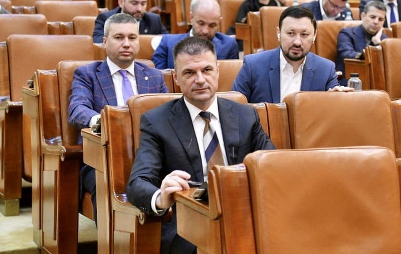 Mircea Roşca revine la șefia PNL Prahova după ce a scăpat de acuzaţiile de corupţie. L-a înlocuit pe Iulian Dumitrescu