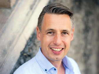 Dominik Engel