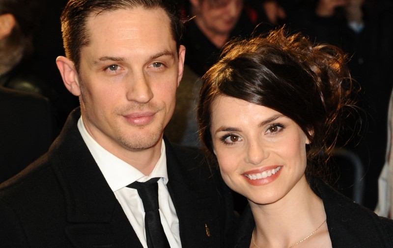 TOM HARDY s-a căsătorit în SECRET cu LOGODNICA LUI, Charlotte Rilley, fosta colegă din "La răscruce de vânturi"