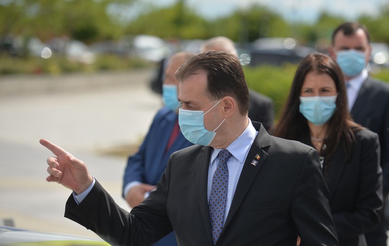 VIDEO | Ludovic Orban, huiduit de mineri în Valea Jiului. Premierul a uitat cum se numește mina Lonea