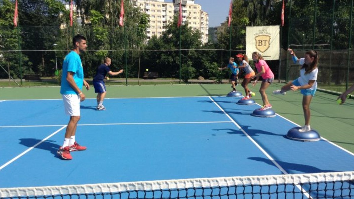 Cea de-a treia ediție a Train Like a Pro a lui Victor Hănescu are loc la Tg. Jiu (Tenis Club Elite, 6-13 august). Toate locurile sunt ocupate!