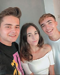 Selly și Andra Gogan s-au „certat” pe Youtube