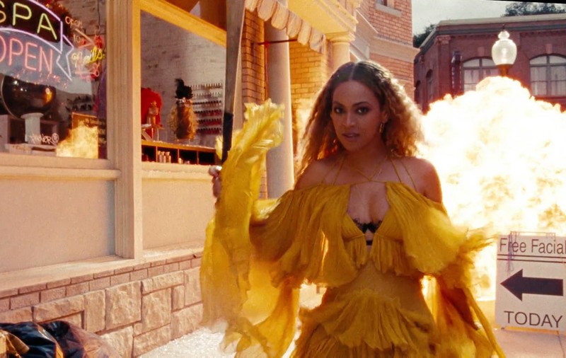 Beyoncé a lansat un nou album în care vorbește despre înșelat, trădare și iubire| VIDEO
