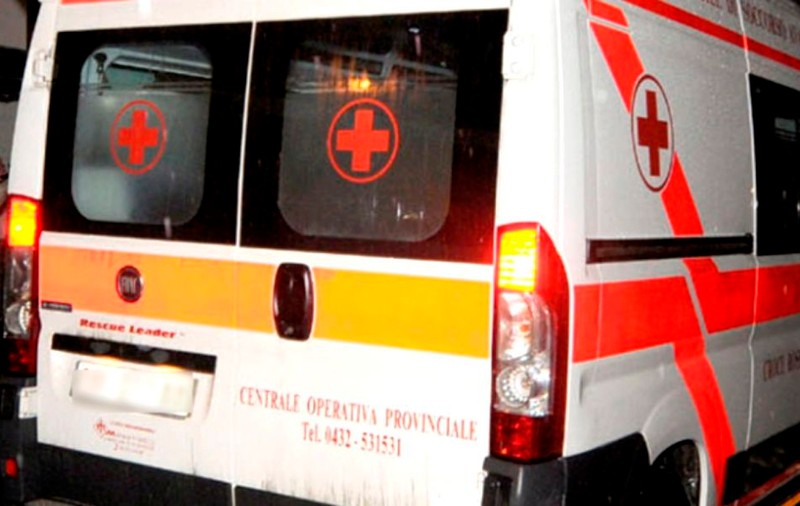 Un român, în stare gravă după ce a căzut de la 10 metri înălțime. Accident la locul de muncă