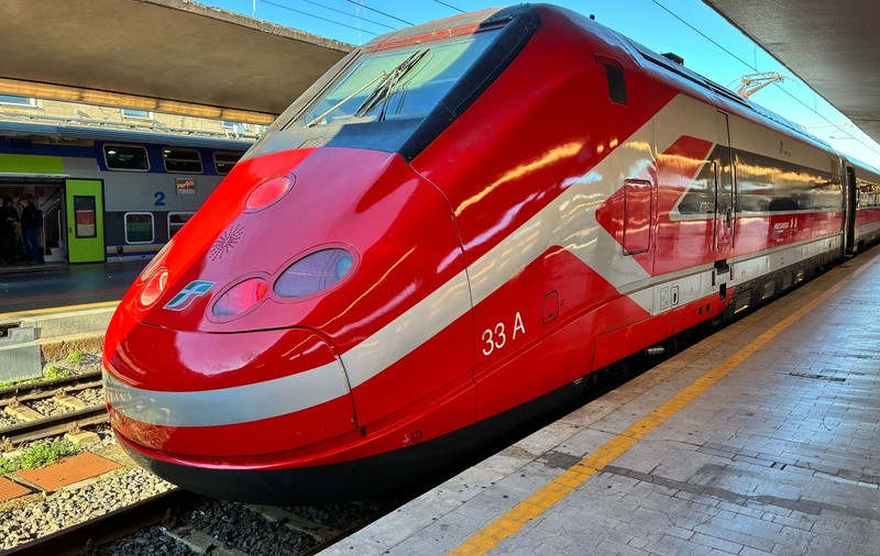 Italia: circulația trenurilor, perturbată în weekendul de deschidere a Jocurilor Olimpice. Autoritățile denunță „acte grave de sabotaj”