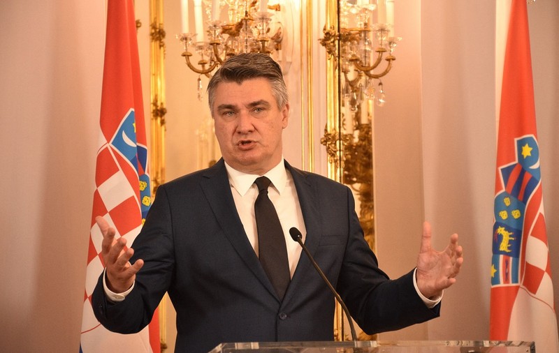 Președintele Croației, Zoran Milanovic, a decorat un general acuzat de crime de război