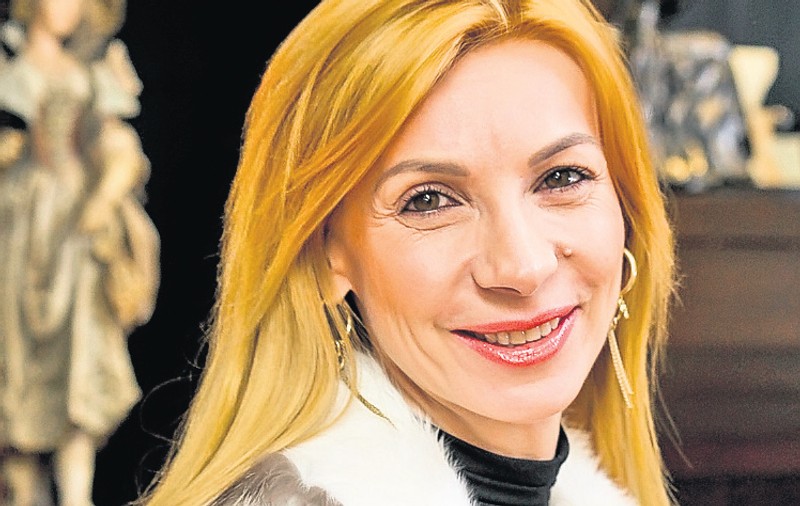 Fosta voleibalistă Cristina Pârv, care lucrează în modelling, e tentată şi de o carieră de manager la un club | INTERVIU