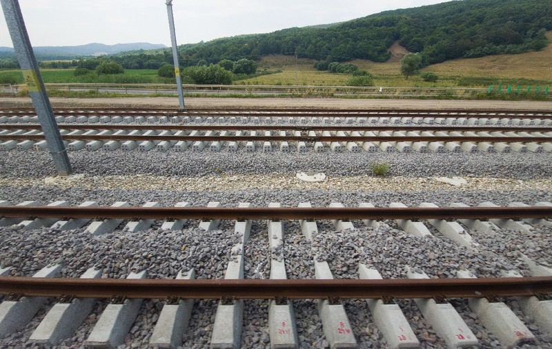S-a rupt șina pe raza Sucursalei Regionale de Căi Ferate Craiova. Mai multe trenuri care circulau spre București au fost oprite în stații