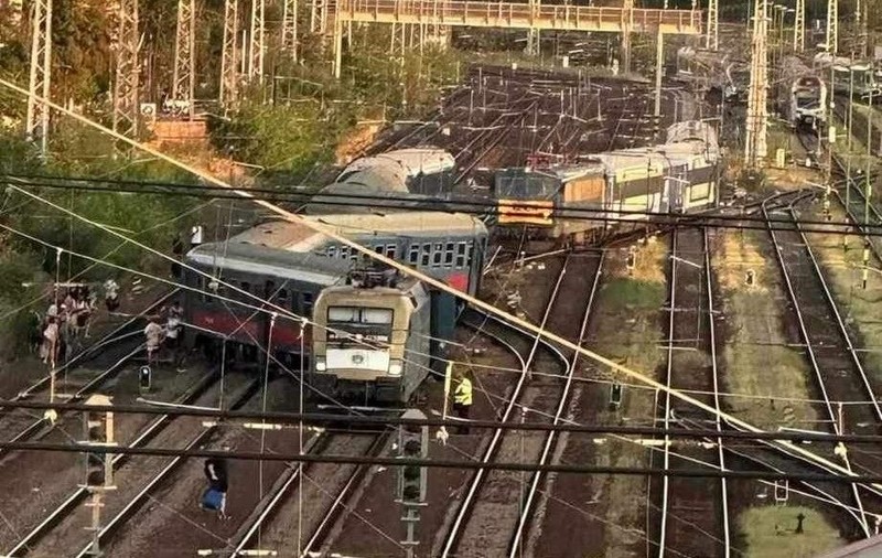 Trenul InterCity Cluj-Napoca-Budapesta a deraiat și a blocat traficul în gara principală a capitalei ungare. „A fost foarte înfricoșător”