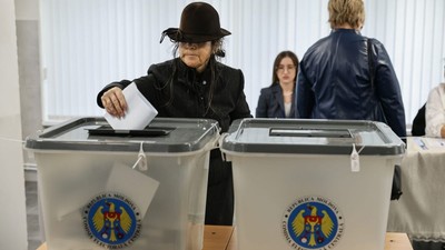 mesaj-traian-basescu-inainte-alegeri-parlamentare-republica-moldova-2025-tara-mica-bataie-umilitoare-putin