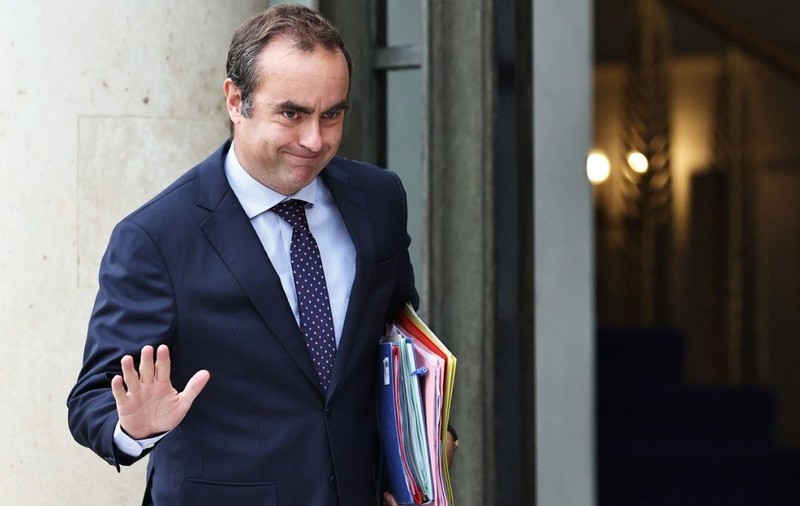 Premierul francez, Sébastien Lecornu, și-a dat demisia la doar 27 de zile după ce a fost numit și a intrat în istorie