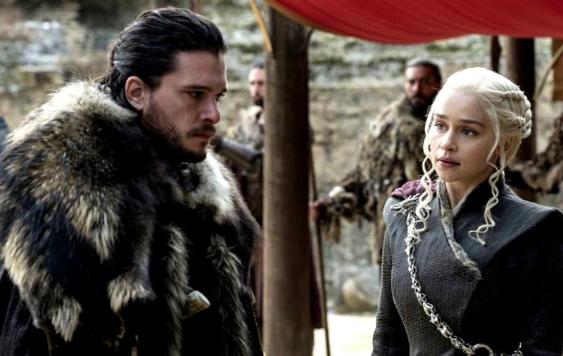 Cum poți învăța valyriană, limba vorbită în serialul „Game of Thrones”. Sfaturi de la creatorul dialectului ficțional / VIDEO