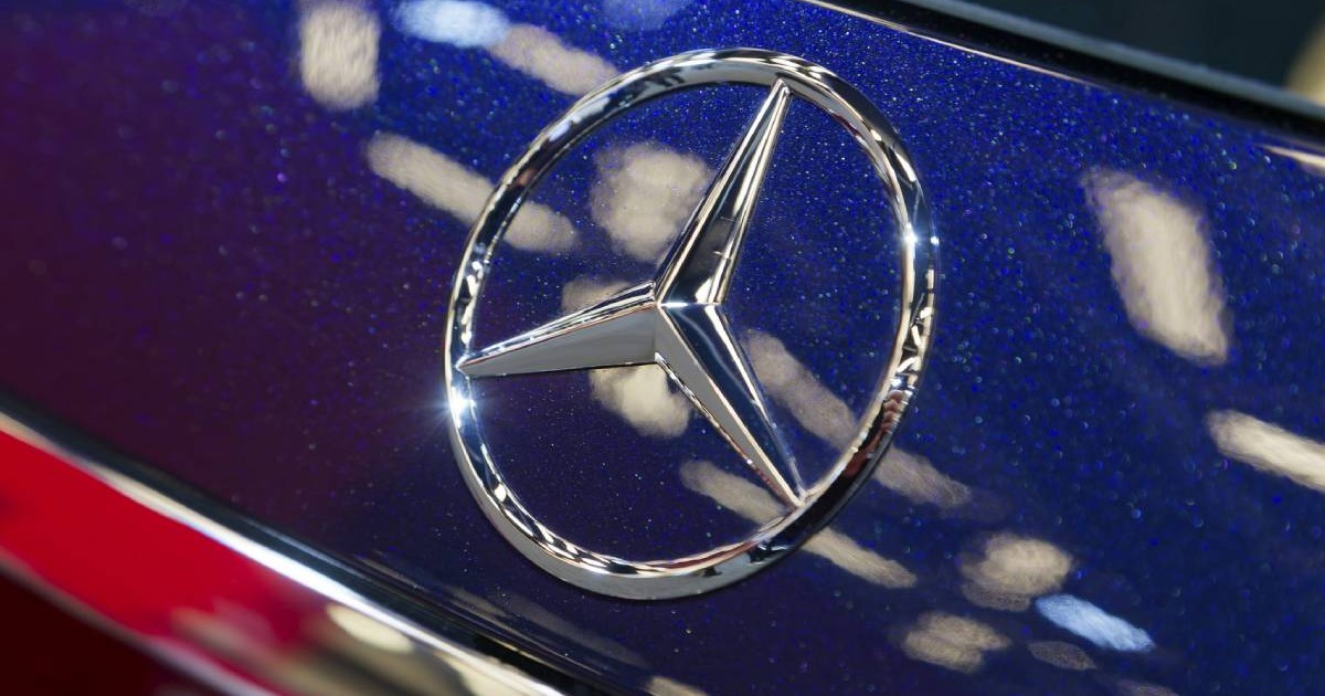 Sigla Mercedes, cu albastru si argintiu