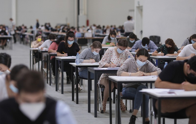 Cum putem progresa cu o țară plină de oameni cu CV-uri umflate și prea puțini studenți. O speranță