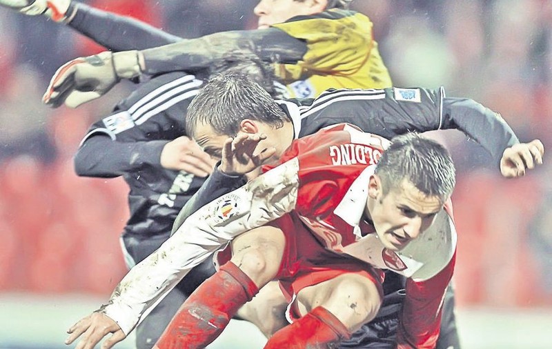 Dinamo întoarce de la 1-3 și remizează, 3-3, cu Oțelul