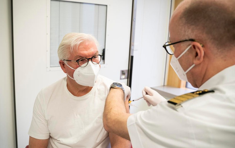Preşedintele Germaniei s-a vaccinat cu AstraZeneca. „Am încredere în vaccinurile aprobate în Germania”
