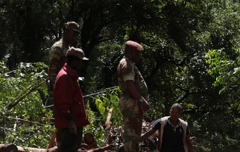 Zeci de oameni din Mozambic au fost decapitați de jihadiști afiliați ISIS. “Au răpit femei și copii și au incendiat sate întregi”
