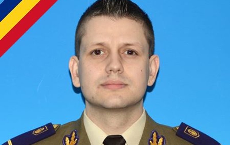 Un parașutist militar a murit în apropierea Aerodromului Zărnești, județul Brașov. Cum s-a întâmplat nenorocirea