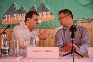 Ludovic Orban în dialog cu șeful Cancelariei lui Viktor Orbán, Gergely Gulyás