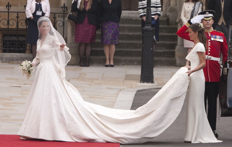 KATE MIDDLETON, SPERIATĂ DE MOARTE! CE i-ar PUTEA FACE SORA EI, PIPPA