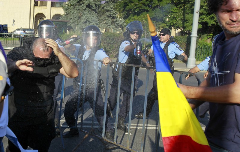 Dosarul protestului din 10 august, declinat de Parchetul militar la DIICOT. Motivul: conține fapte ce țin de securitatea națională