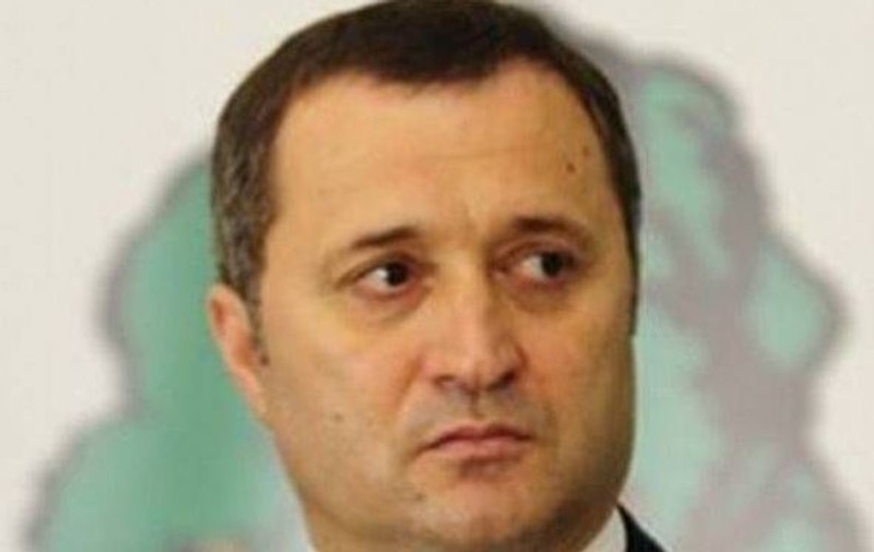 Vlad Filat și-a amenajat sală de fitness în spatele gratiilor