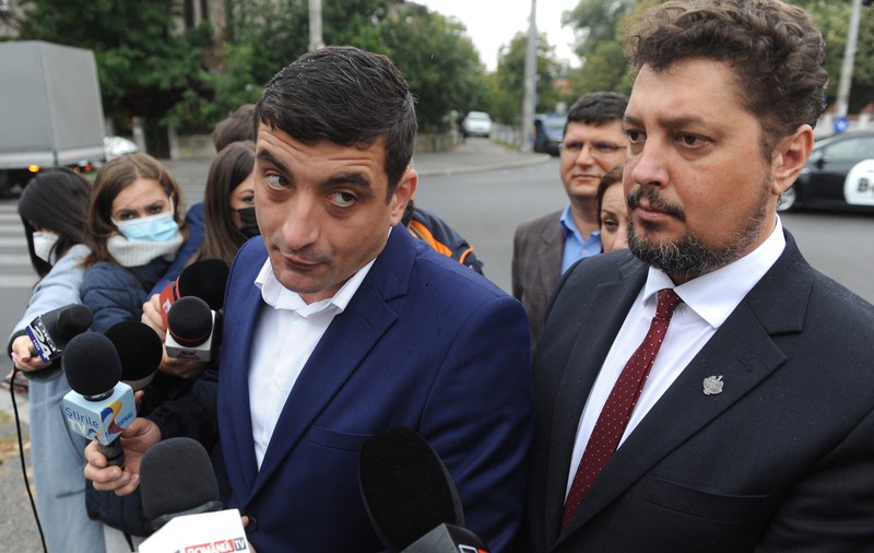 Tensiuni la vârful AUR din cauza lui Călin Georgescu. Simion: „Dl Georgescu nu dă reacții acum, trebuie să-și recalibreze discursul”