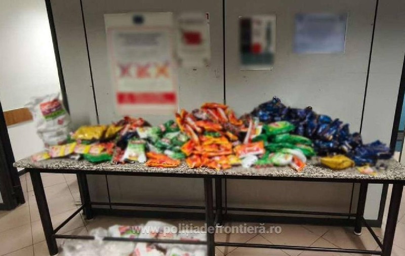 Trei români și cinci indieni au vrut să treacă granița cu 110 kilograme de tutun și 35.000 de țigări. Ce pedepse au primit