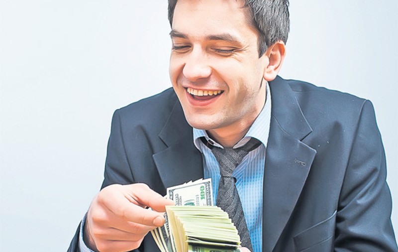 Vezi ce salariu poate avea șeful tău! Leafă de director: 6.000 €