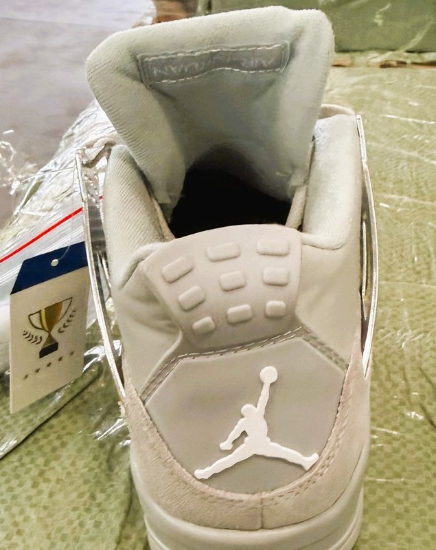 Jante auto „BMW și AUDI” și peste 500 adidași „AIR JORDAN NIKE” „made in China”, confiscați de vameși în Constanța