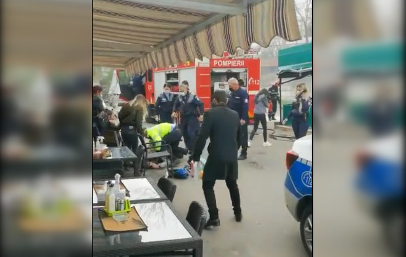 IPJ Argeș a declarat inițial că s-a folosit „minimum de forță necesară” în cazul bărbatului decedat după ce a fost trântit pe asfalt de un polițist