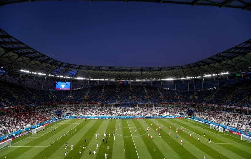 Invazia de insecte la meciul Tunisia - Anglia, de la Campionatul Mondial de fotbal Rusia 2018, la fel ca la Giurgiu! ”Și-a dat o palmă de și-a mutat maxilarul!” | VIDEO