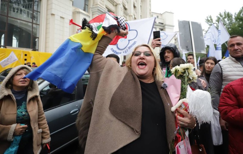 Diana Șoșoacă îi trimite pe români la Moscova: „E o curățenie de lingi pe jos”. Un consilier al lui Nicușor Dan a numit-o instrumentul Rusiei