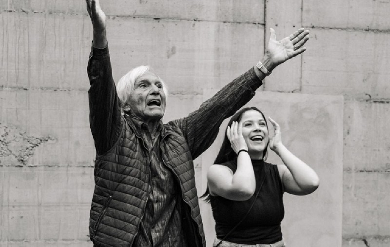 Eugenio Barba încheie microstagiunea BARBA 90 la Teatrul Grivița 53 cu „Fiesta” – Theatre Neighbourhood Welcome Feast