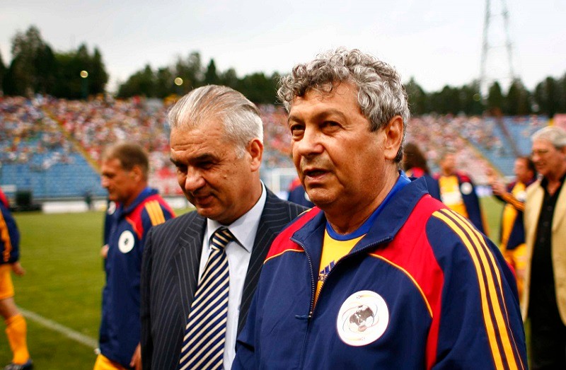 Mircea Lucescu, dreapta, nu vrea să-i ia locul lui Anghel Iordanescu FOTO: digisport.ro