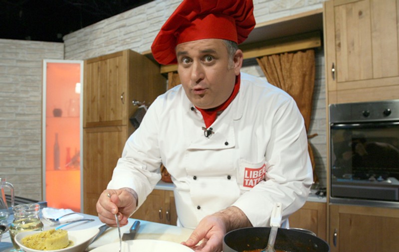 Bucătarul-vedetă Horia Vîrlan ne-a dezvăluit cum a-nceput aventura lui în lumea artei culinare: «Prima dată, am gătit în armată»